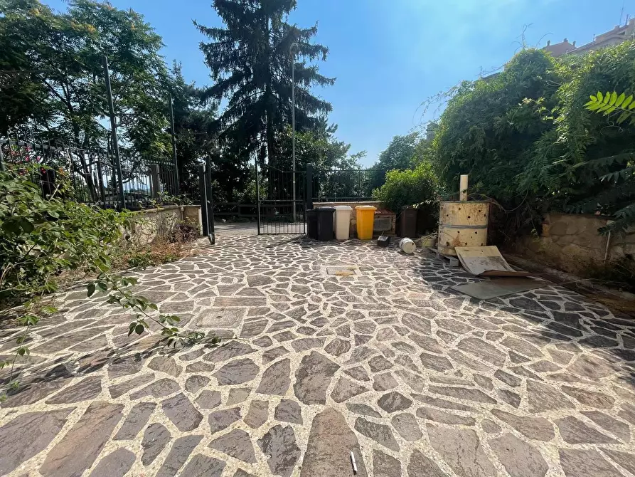 Immagine 3 di Negozio in affitto  in Via della crocetta, 0 a San Polo Dei Cavalieri