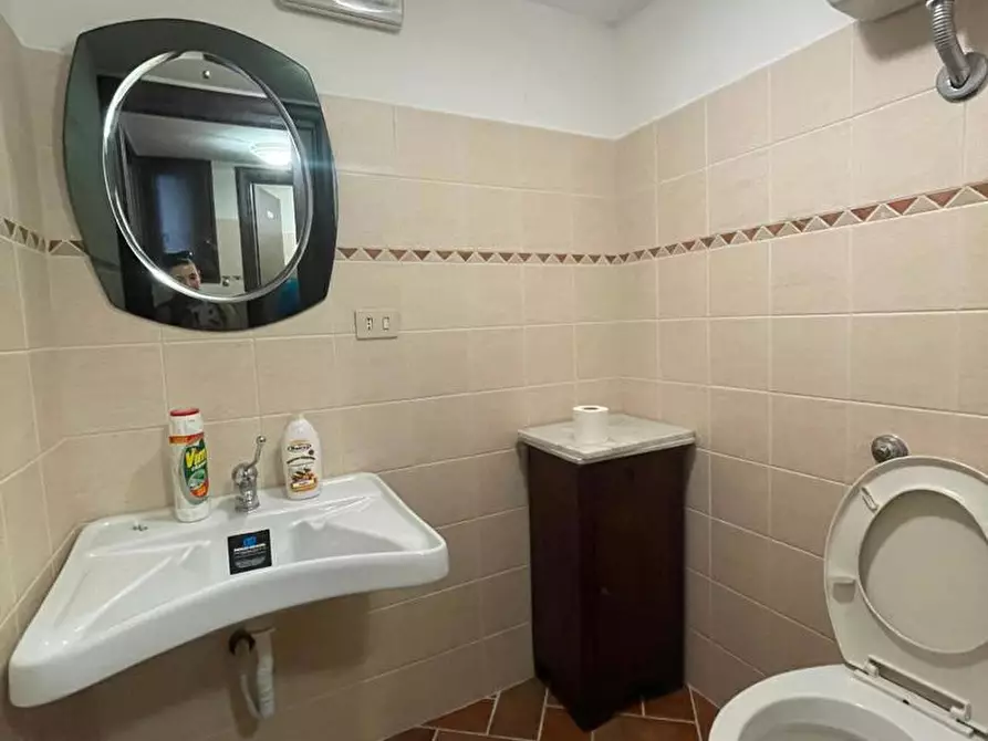 Immagine 24 di Negozio in affitto  in Via della crocetta, 0 a San Polo Dei Cavalieri