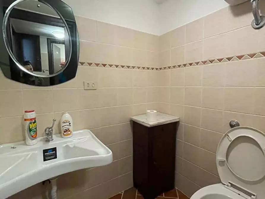 Immagine 23 di Negozio in affitto  in Via della crocetta, 0 a San Polo Dei Cavalieri