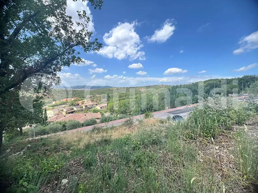 Immagine 3 di Terreno residenziale in vendita  in Via A. Onofri a Corciano