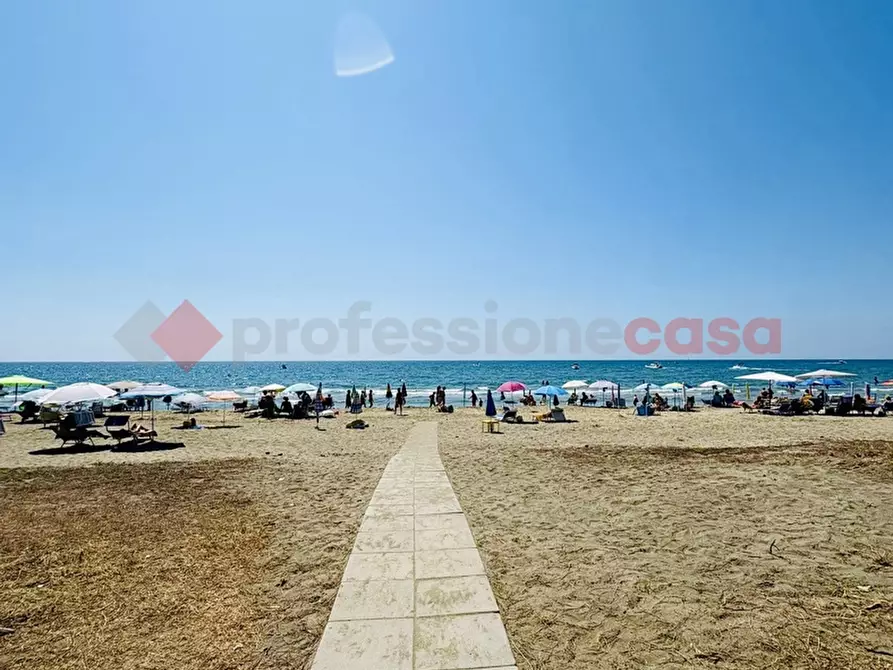 Immagine 1 di Terreno agricolo in vendita  in Via OASI DEL SISTO, 31 a Terracina