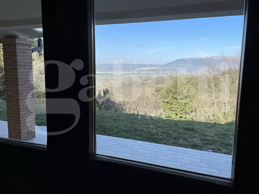 Immagine 10 di Casa indipendente in vendita  in Via CINQUE CERRI, 1 a Bettona