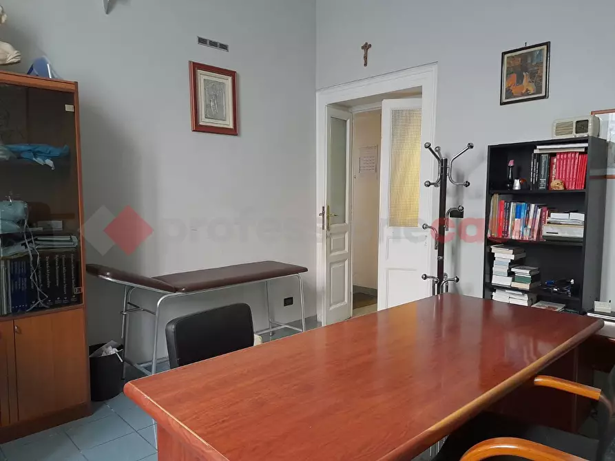 Immagine 2 di Appartamento in vendita  in Corso Umberto, 158 a Taranto