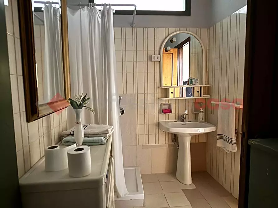 Immagine 13 di Appartamento in vendita  in Piazzale Dante, 28 a Taranto