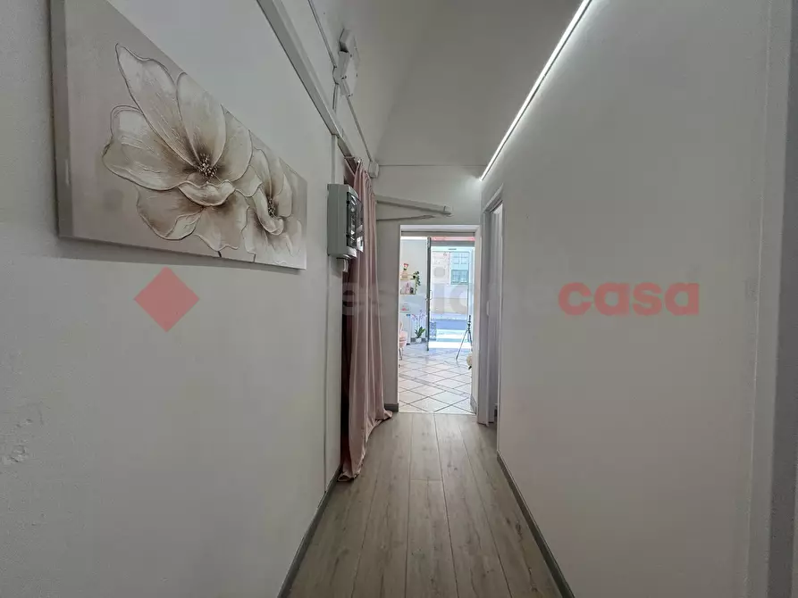 Immagine 5 di Attività commerciale in vendita  in Via MIGNOGNA, 6 a Taranto