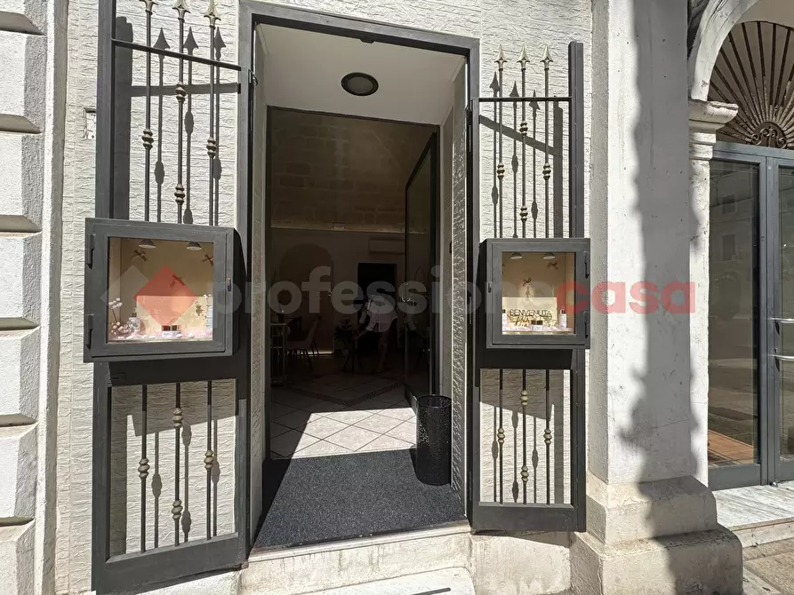 Immagine 16 di Attività commerciale in vendita  in Via MIGNOGNA, 6 a Taranto