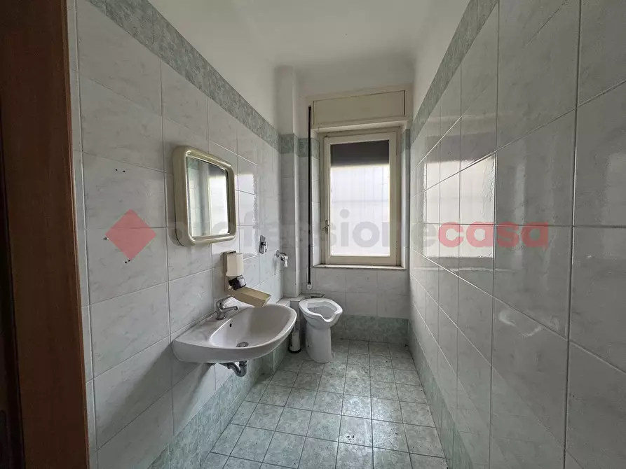 Immagine 13 di Ufficio in vendita  in Via JAPIGIA, 1 a Taranto