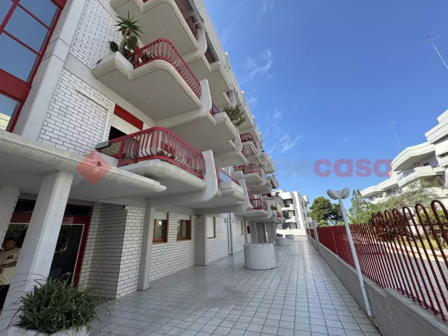 Immagine 5 di Appartamento in vendita  in Viale VIRGILIO, 138 a Taranto