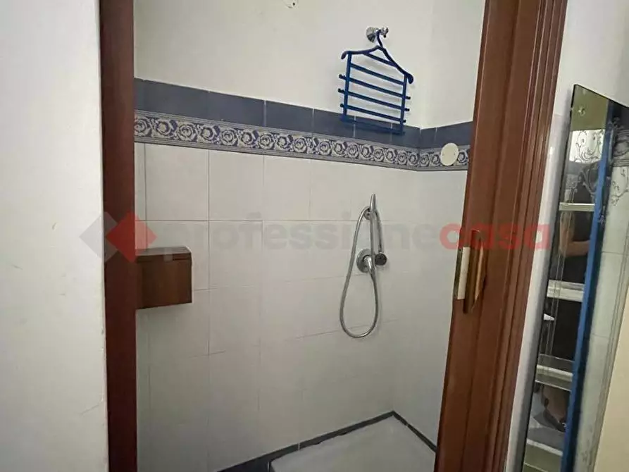 Immagine 12 di Negozio in vendita  in Via EMILIA, 102 a Taranto