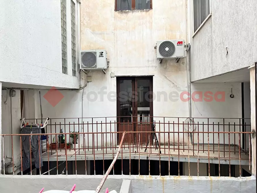 Immagine 4 di Appartamento in vendita  in Via CORSICA, 19 a Taranto