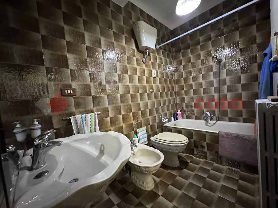 Immagine 11 di Appartamento in vendita  in Via CORSICA, 19 a Taranto