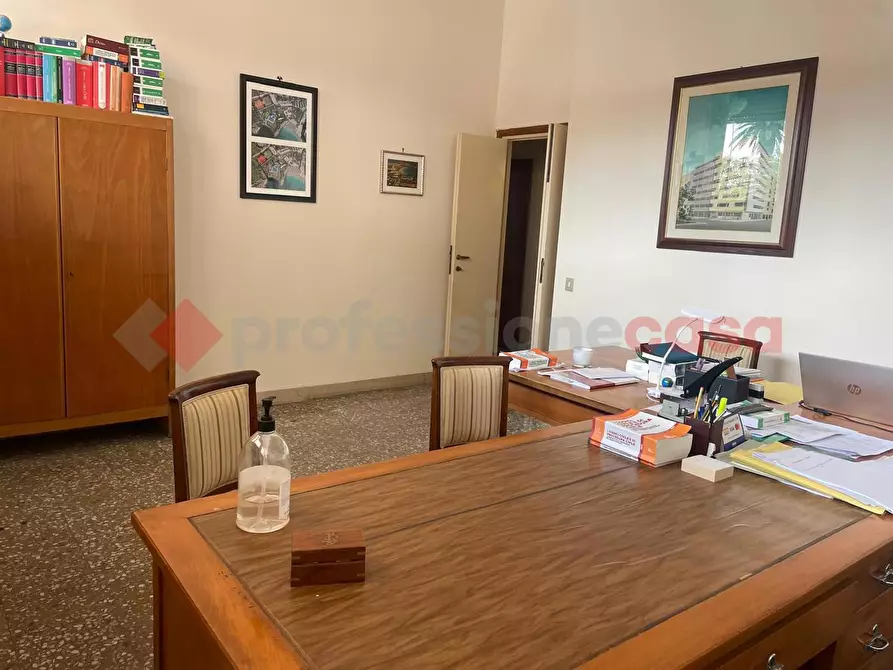 Immagine 25 di Appartamento in vendita  in Piazza CARBONELLI, 6 a Taranto