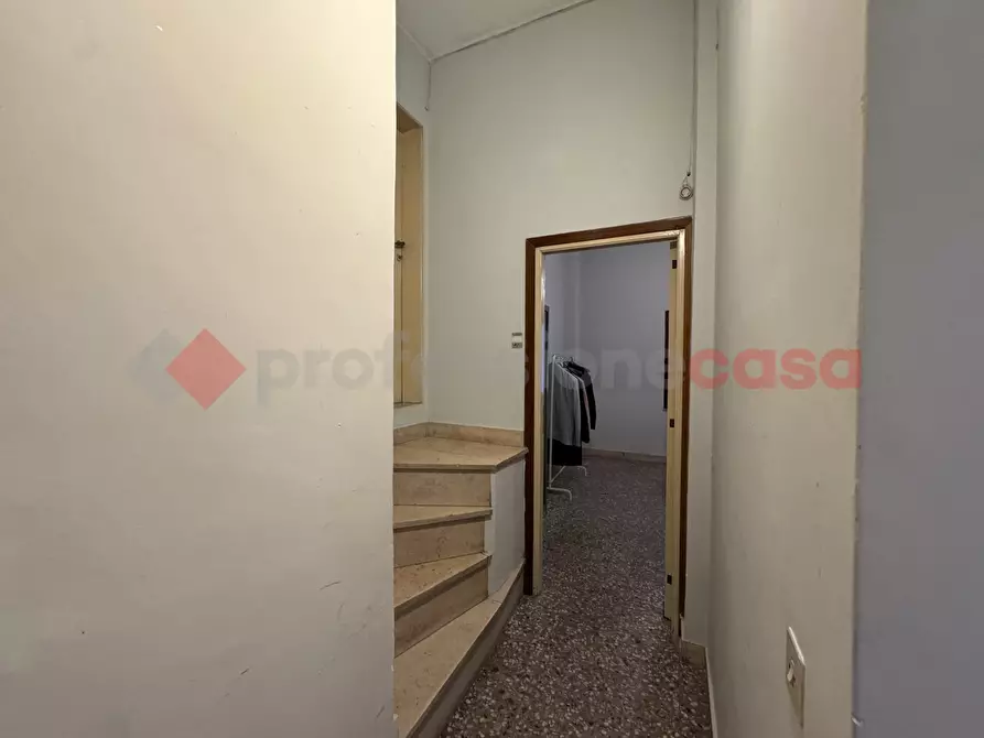 Immagine 9 di Ufficio in vendita  in Piazza CARBONELLI, 6 a Taranto