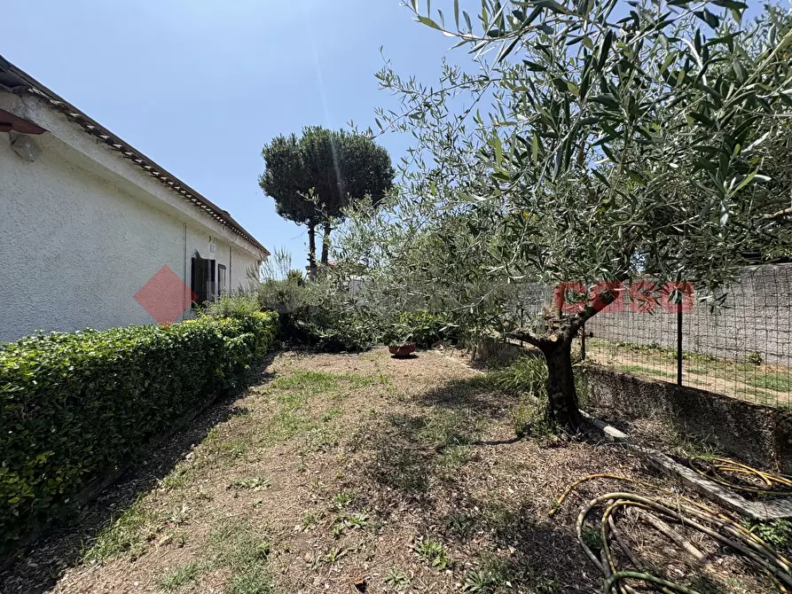 Immagine 37 di Casa bifamiliare in vendita  in Via MARIA FEDERICI, 146 a Fondi