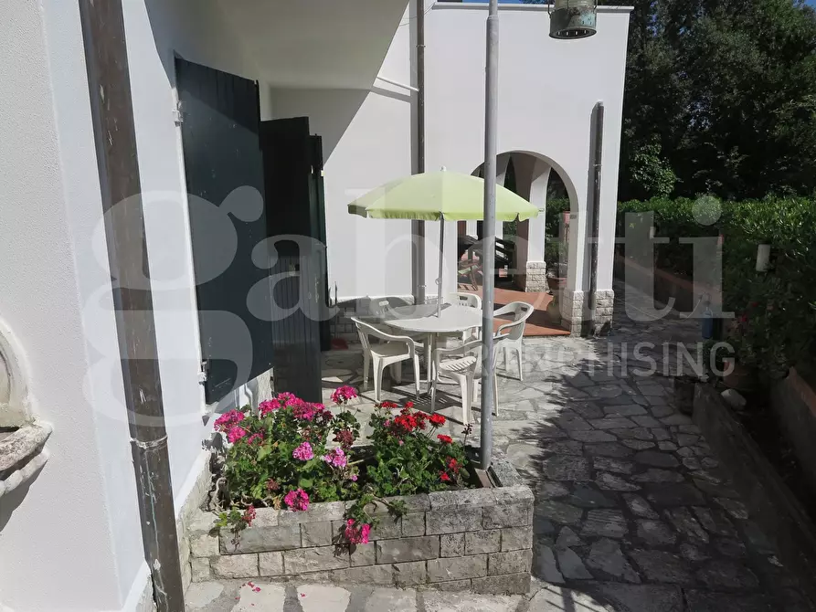 Immagine 7 di Casa bifamiliare in vendita  in Via maesta, 50 a Ameglia