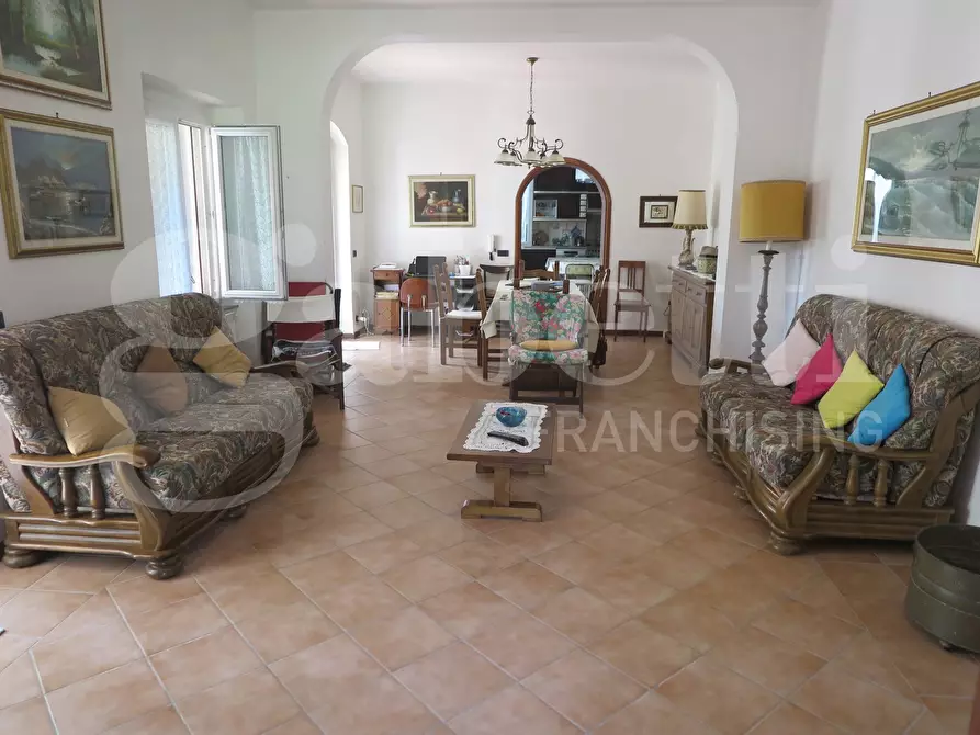 Immagine 3 di Casa bifamiliare in vendita  in Via maesta, 50 a Ameglia