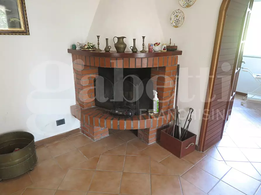 Immagine 4 di Casa bifamiliare in vendita  in Via maesta, 50 a Ameglia