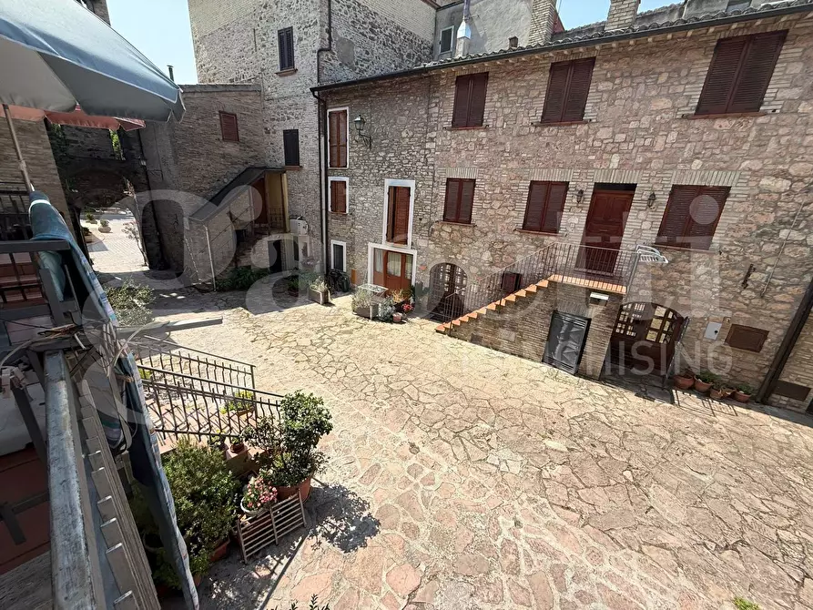 Immagine 2 di Terratetto in vendita  in Piazza ANDREA DEGLI ABBATI, 1 a Assisi