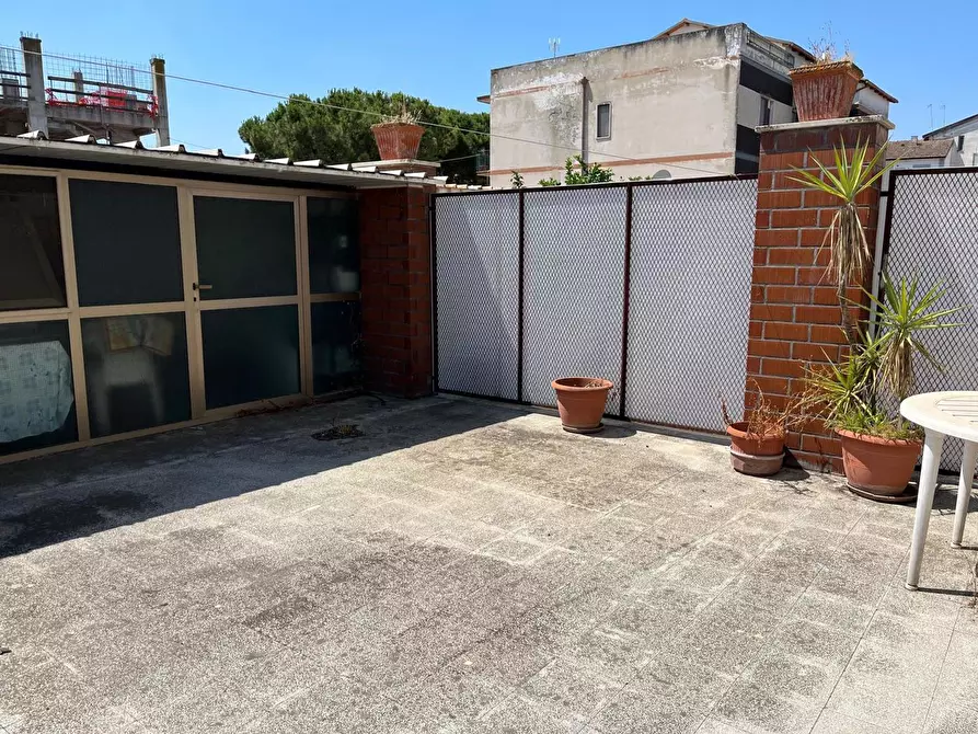 Immagine 12 di Appartamento in vendita  in Via TOGLIATTI a San Severo