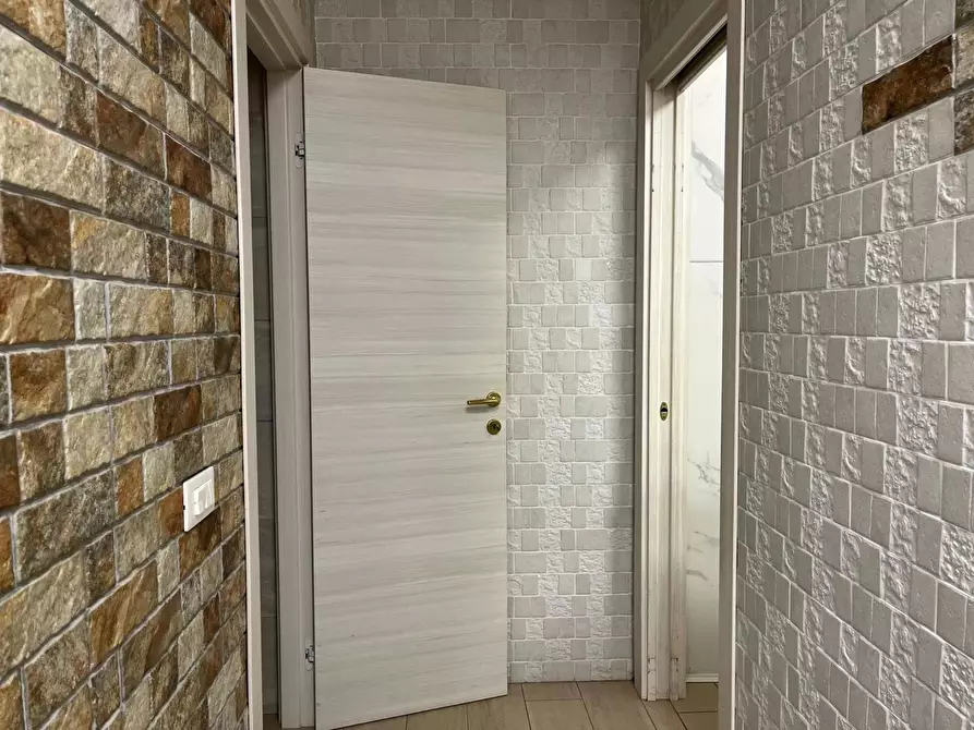 Immagine 3 di Negozio in affitto  in Via COLANGELO a San Severo