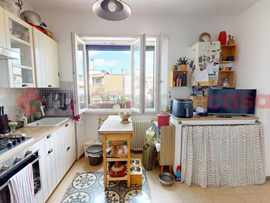 Immagine 9 di Appartamento in vendita  in Via dei Rezzonico a Roma