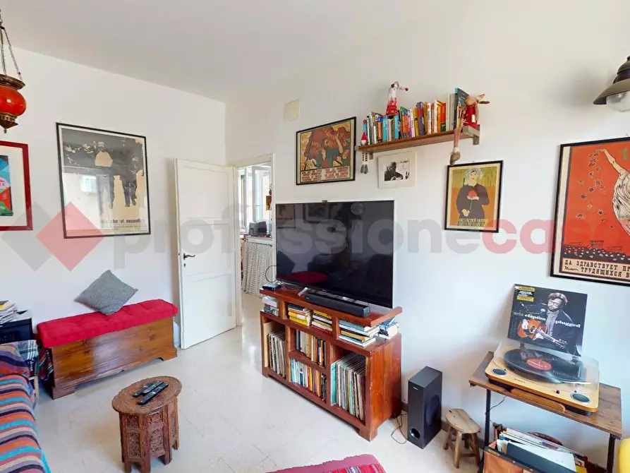 Immagine 14 di Appartamento in vendita  in Via dei Rezzonico a Roma