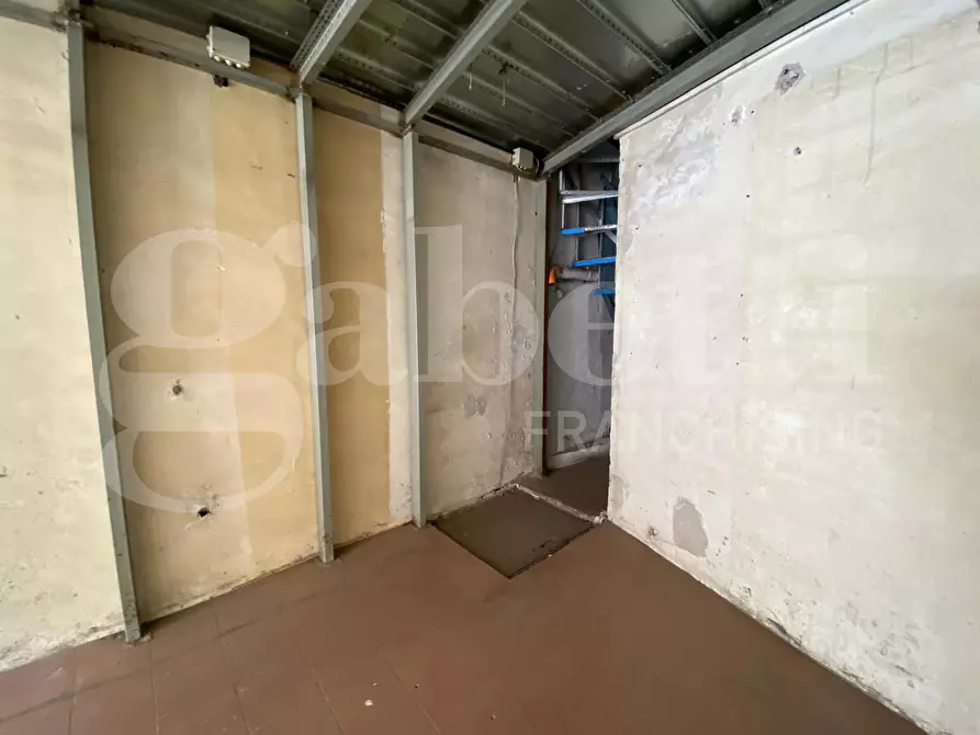 Immagine 21 di Negozio in vendita  in Via Trionfale, 98 a Roma