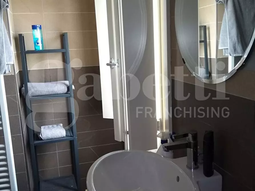 Immagine 17 di Palazzo in vendita  in Piazzale GANELLI, 3 a Codogno