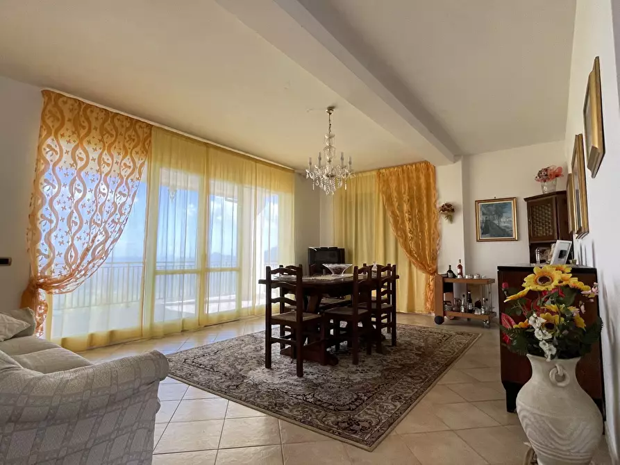 Immagine 3 di Villa in vendita  in Via Miravalle, 21 a Ferentino