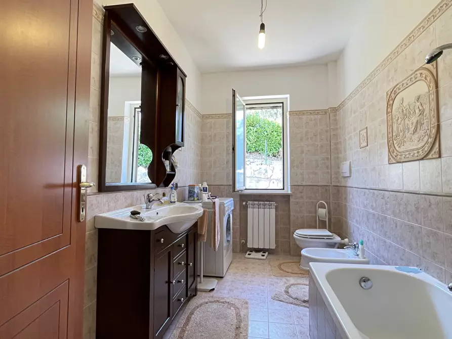 Immagine 19 di Villa in vendita  in Via Miravalle, 21 a Ferentino