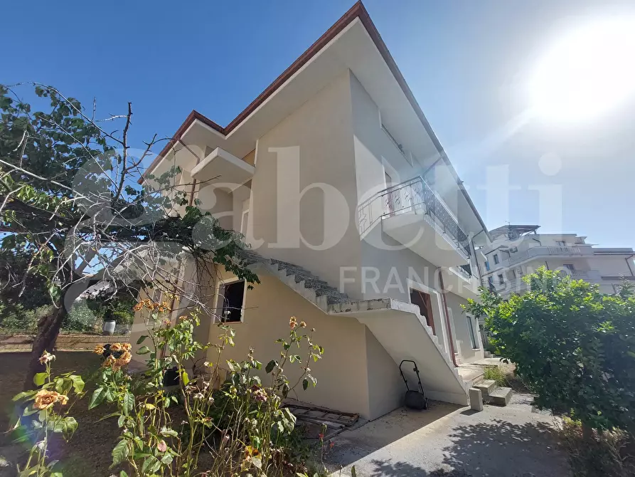 Immagine 16 di Appartamento in vendita  in Via Francesco Petrarca, 16 a Controguerra