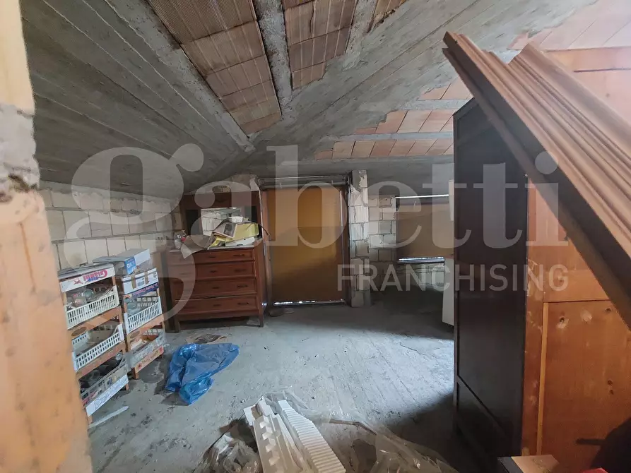 Immagine 14 di Appartamento in vendita  in Via Francesco Petrarca, 16 a Controguerra