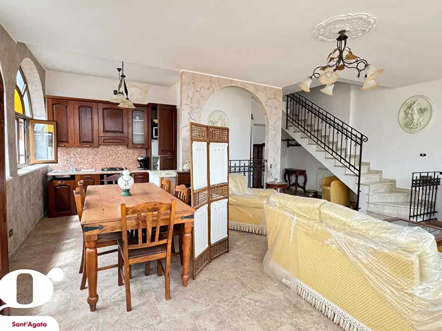 Immagine 4 di Appartamento in vendita  in Via PACE, 28 a Sant'agata Di Militello