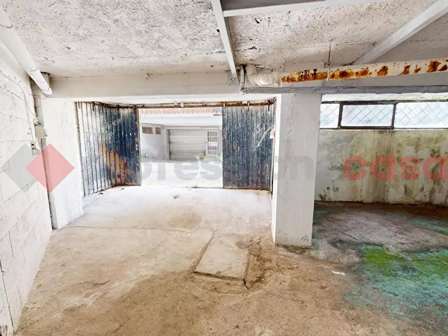 Immagine 4 di Box auto in vendita  in Via dei Castiglioni a Roma