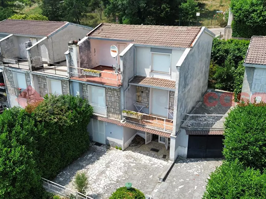 Immagine 1 di Villetta a schiera in vendita  in Via degli oleandri, 7a a Torre Cajetani