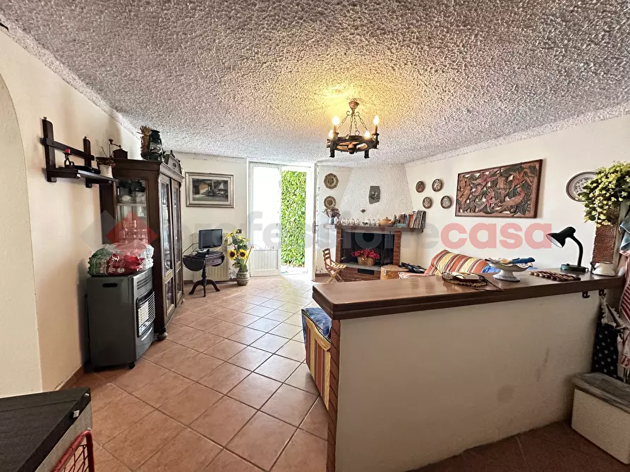 Immagine 4 di Villetta a schiera in vendita  in Via degli oleandri, 7a a Torre Cajetani
