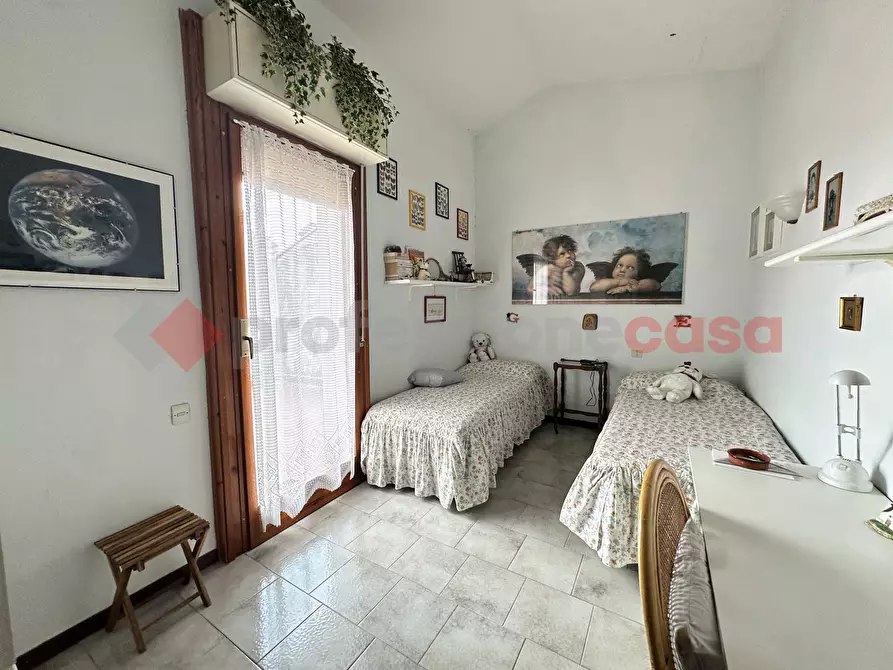 Immagine 15 di Villetta a schiera in vendita  in Via degli oleandri, 7a a Torre Cajetani