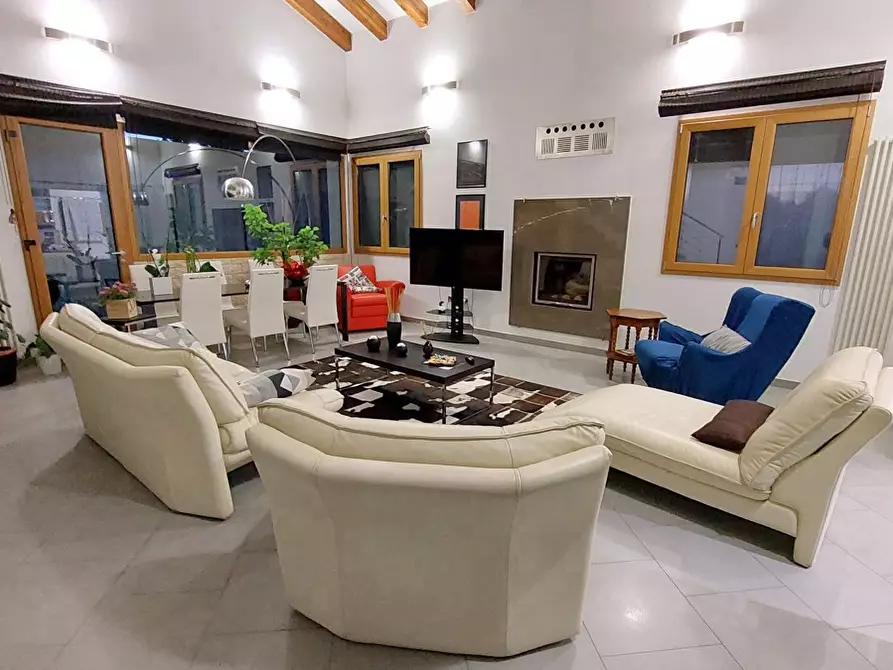 Immagine 2 di Villa in vendita  in Via CAVARZERE Via Spalato, 00 a Cavarzere