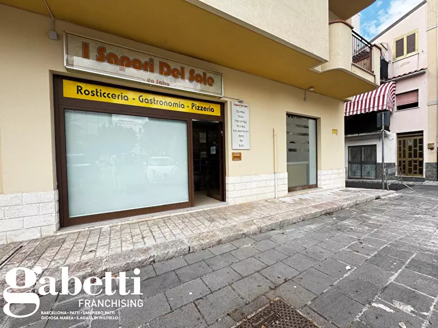 Immagine 1 di Attività commerciale in vendita  in Piazza DUOMO, 44 a Sant'agata Di Militello