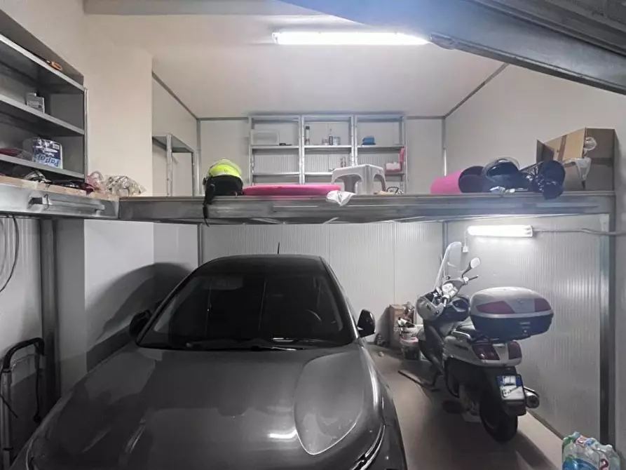 Immagine 3 di Box auto in vendita  in Via Leonardo da Vinci, 312 a Palermo
