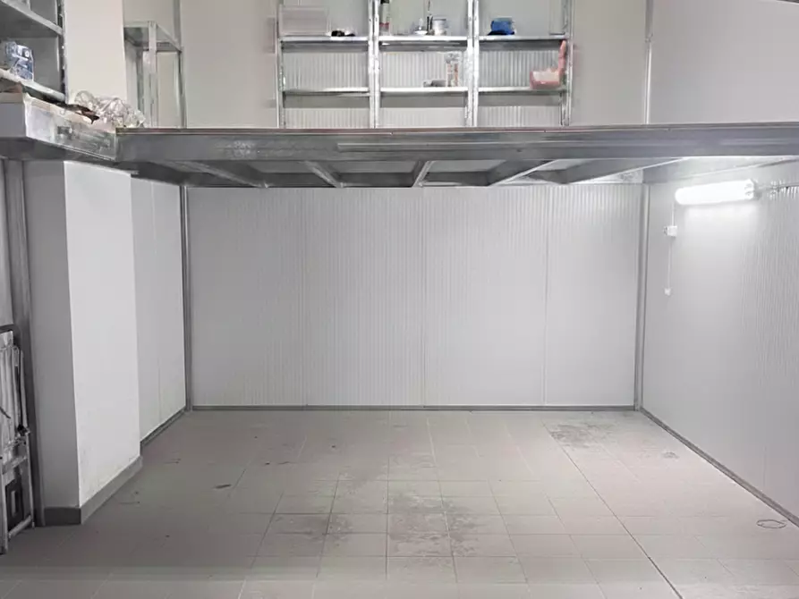 Immagine 1 di Box auto in vendita  in Via Leonardo da Vinci, 312 a Palermo