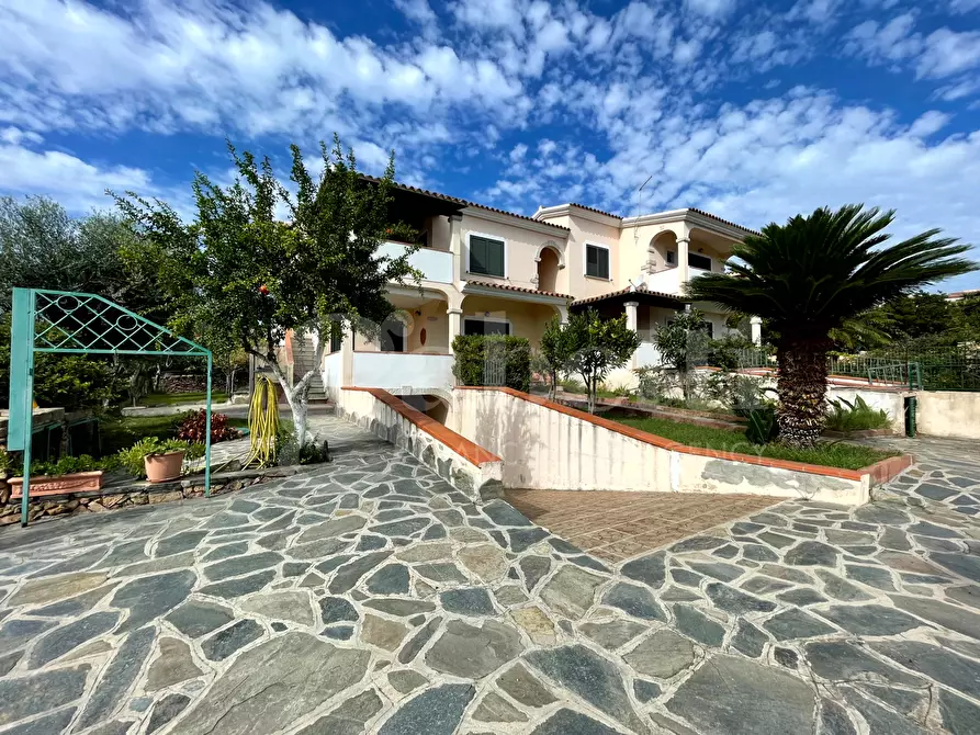 Immagine 40 di Villetta a schiera in vendita  in Via Dora Baltea, 10 a Budoni