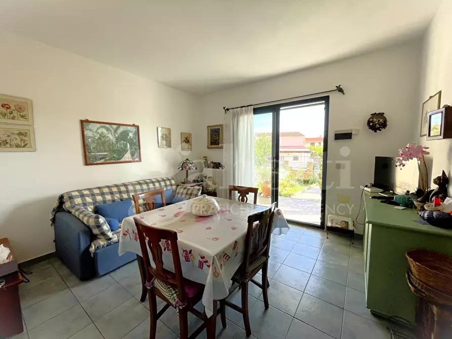 Immagine 9 di Villetta a schiera in vendita  in Via Dora Baltea, 10 a Budoni