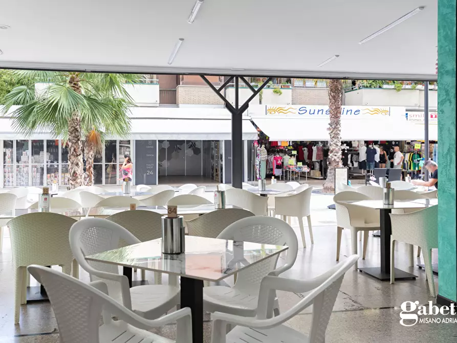 Immagine 9 di Bar / Ristorante in vendita  in Via Dante a Cattolica