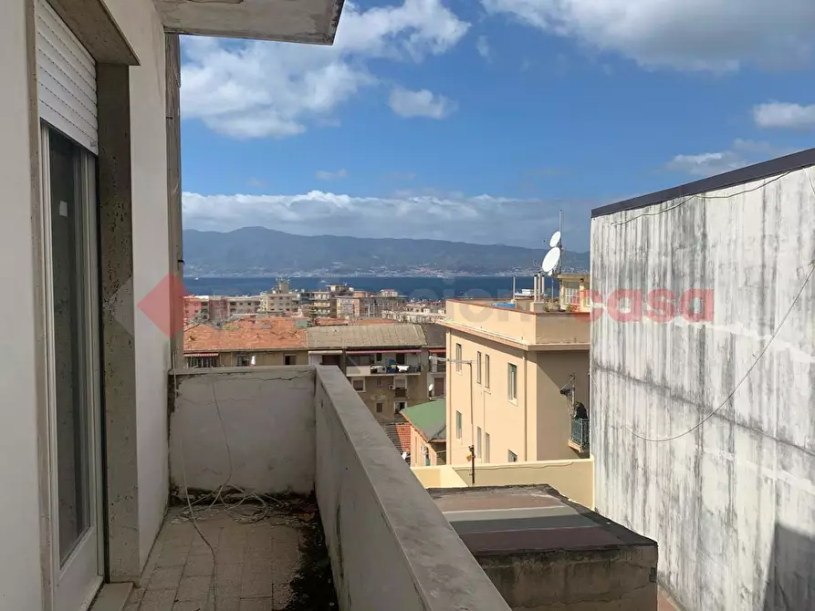 Immagine 15 di Appartamento in vendita  in Viale Amendola, 2 a Reggio Di Calabria