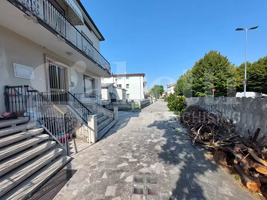 Immagine 23 di Appartamento in vendita  in Via Camillo Benso Conte di Cavour, 10 a Sant'egidio Alla Vibrata