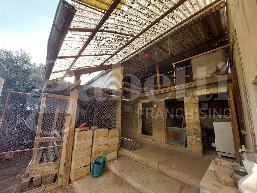 Immagine 9 di Casa indipendente in vendita  in Via Case Lucidi Contrada Lucidi, snc a Torano Nuovo