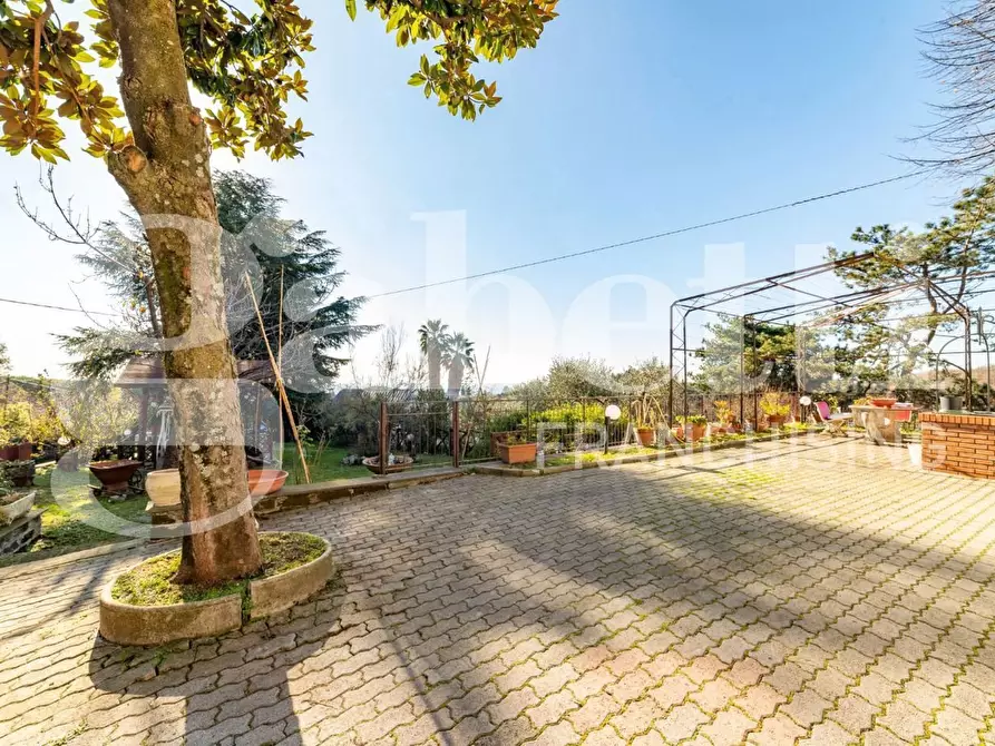 Immagine 3 di Villa in vendita  in Via Colle Della Noce, 7 a Velletri