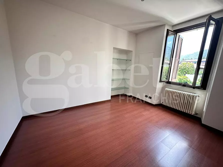 Immagine 11 di Ufficio in affitto  in Via piazza Vittorio Veneto, snc a Erba