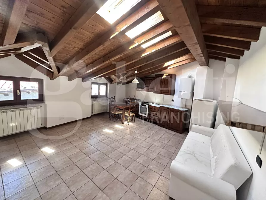 Immagine 3 di Appartamento in vendita  in Via Santa Valeria, 1 a Rezzago